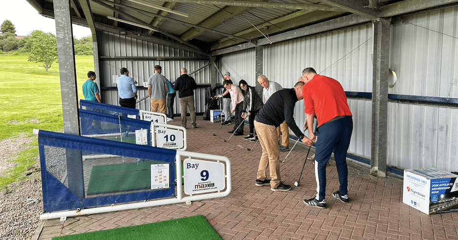 Mastering Golf: Putting, Chipping, Teeing off, and Course Workshops